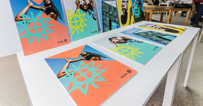Affiches sur table 
