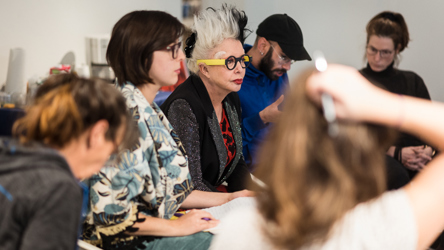 Classe de maître en arts visuels d'Orlan